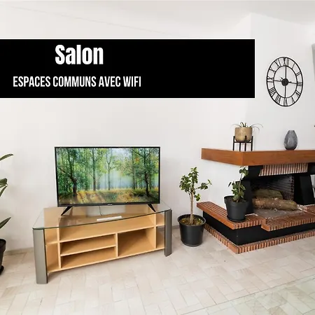 - Comme A La Maison - * Châteaubriant