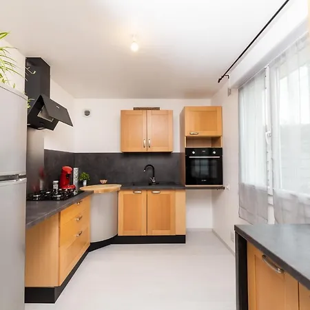 - Comme A La Maison - * Châteaubriant