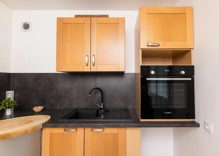 - Comme A La Maison - Гостевой дом *