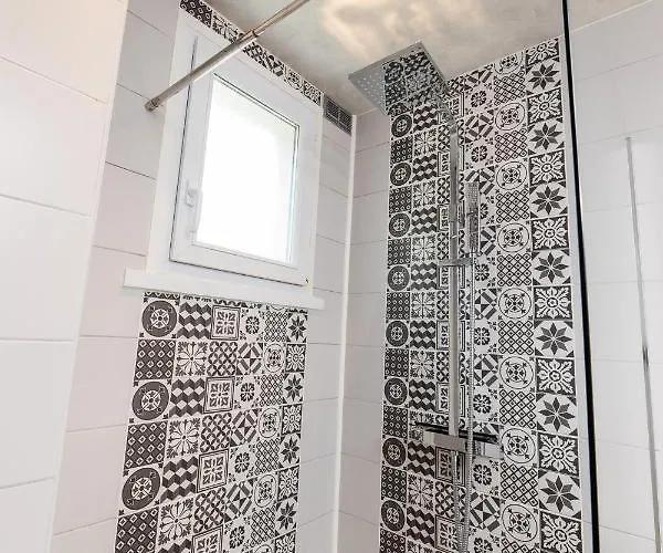 - Comme A La Maison - Гостевой дом *